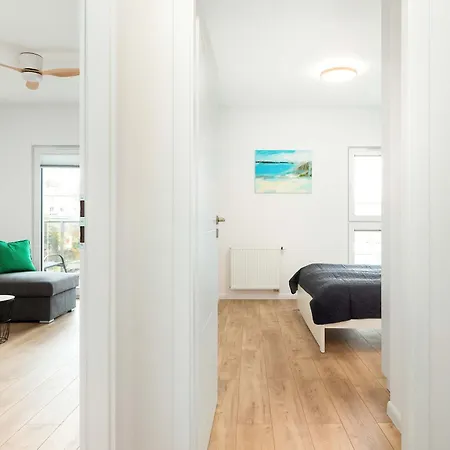 Stylish With Balcony Near Brzezno By Renters Апартаменты